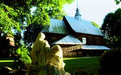 106-chlopicedawna-cerkiew-greckokatolicka-od-1788-r-kosciol-parafialny-pw-matki-bozej-dzwonnica-kaplica-fot-arch-prot.jpg